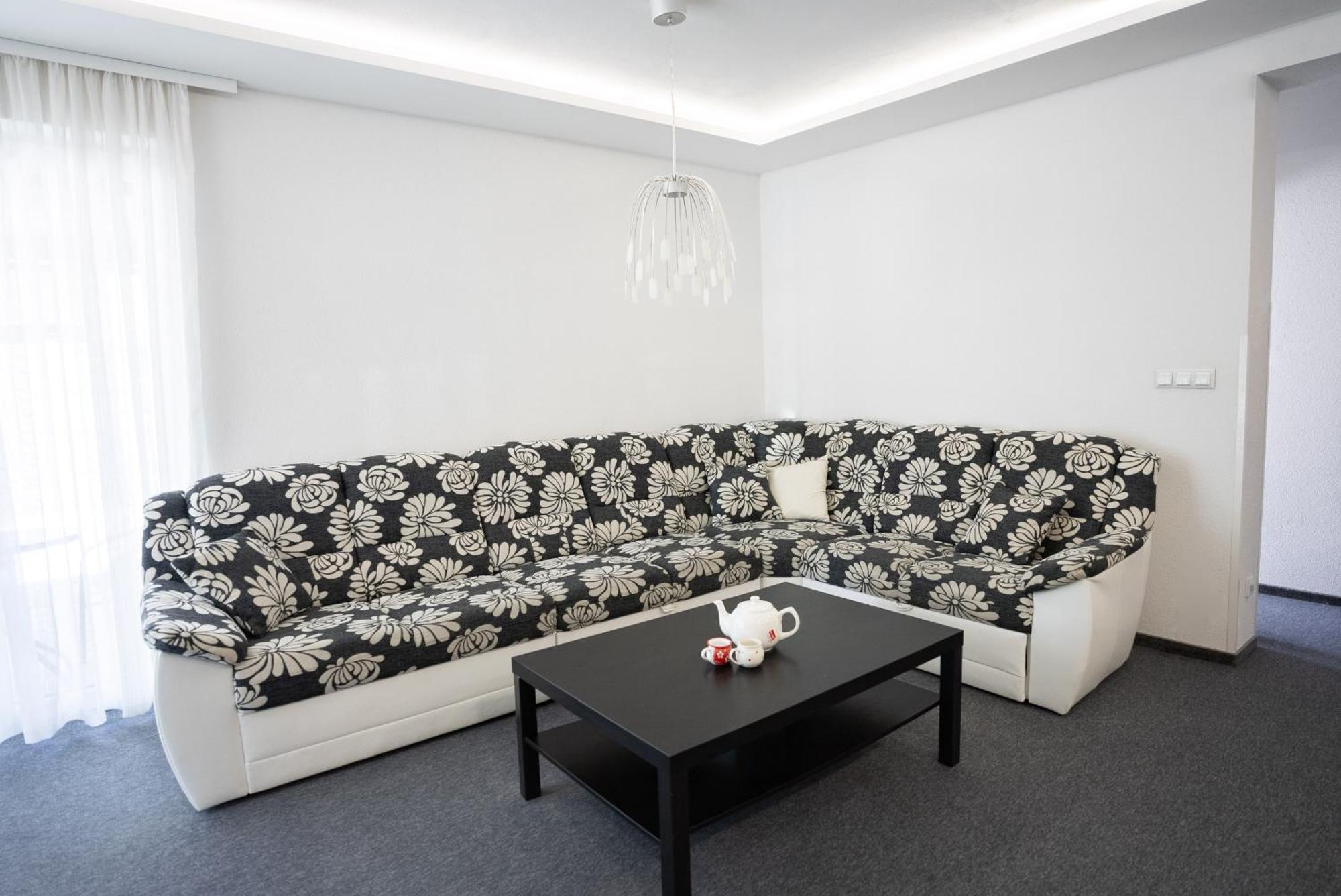 Apartmany Banff Homestay Besenova